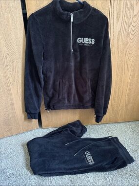 Guess Black Plush Half-Zip Sweatshirt and Jogger Set